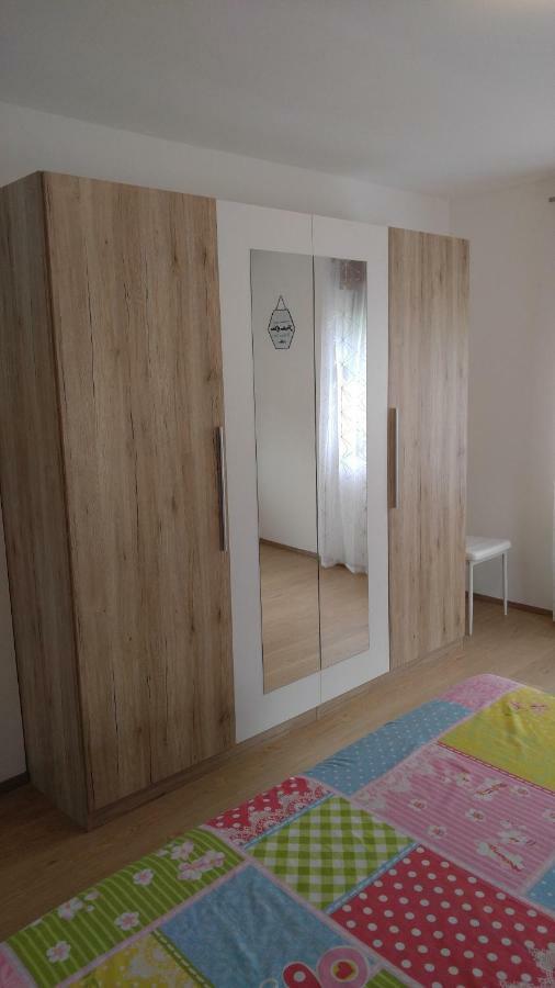 Apartmani Roberta Jurdani Exteriör bild
